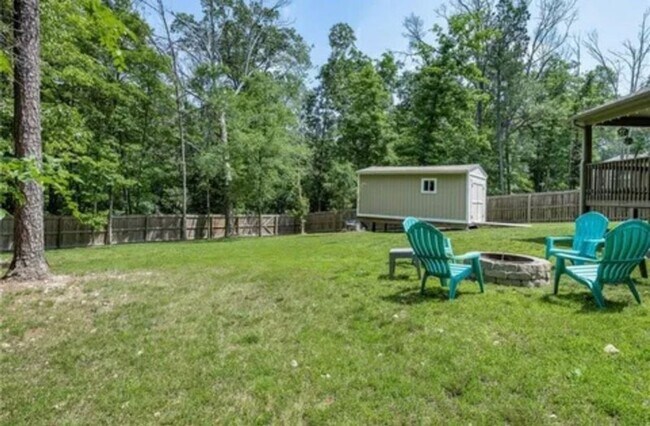 Building Photo - 1 Elms Cir