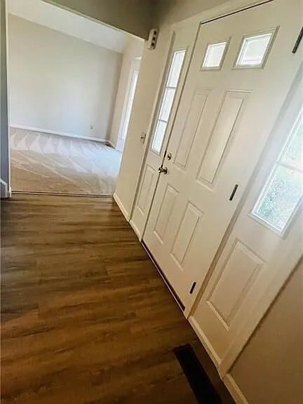 Building Photo - 441 Ayrault Rd