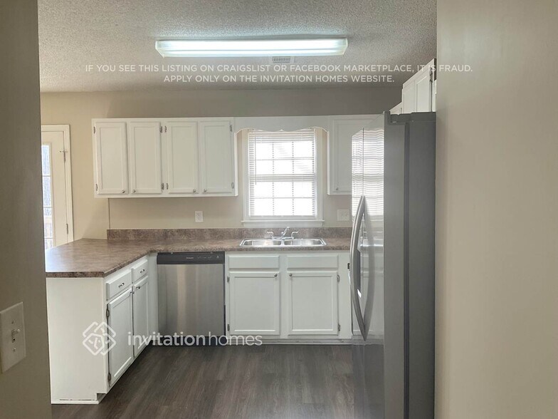 Building Photo - 799 Glenspring Dr