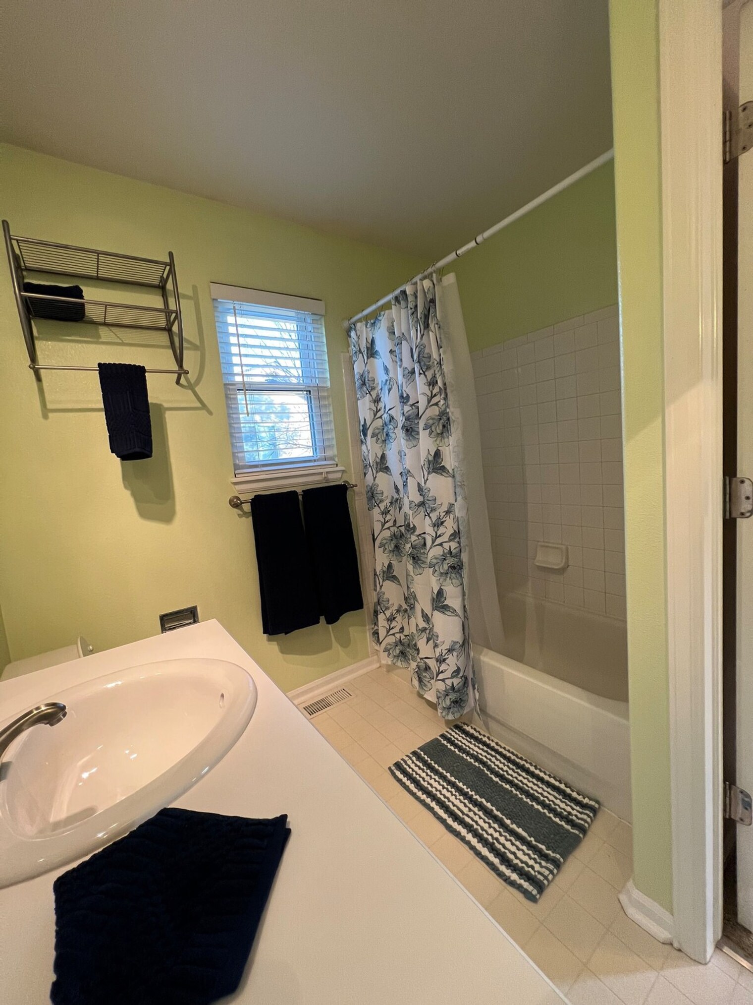 Building Photo - 5494 S Picadilly St