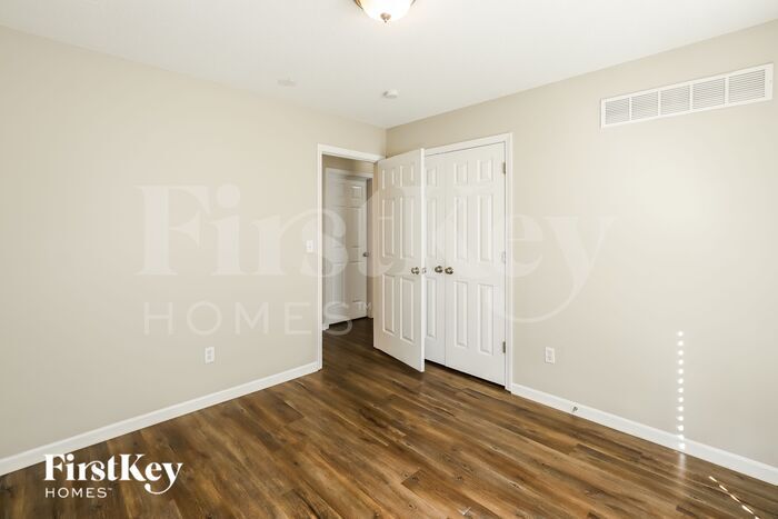 Building Photo - 8024 N Spruce Ave