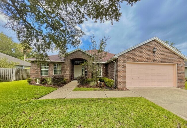 Building Photo - 4 Bed 3 Bath Home. Over 2,400 sqft Near Jacksonville Beach. Amenities, Bonus Room, Guarded Gate. ...