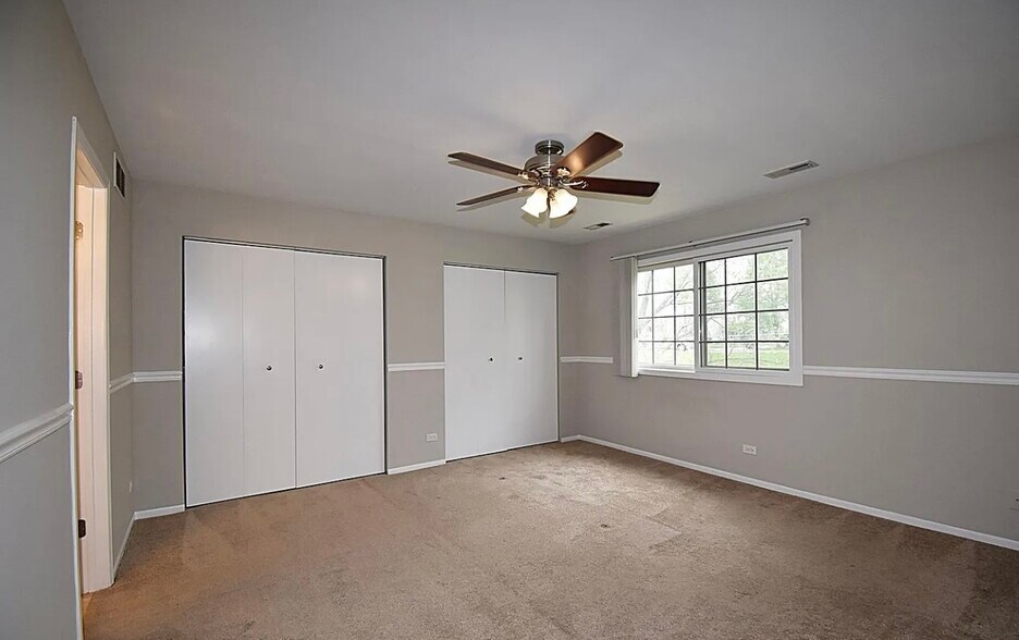 Building Photo - 300 Woodridge Cir