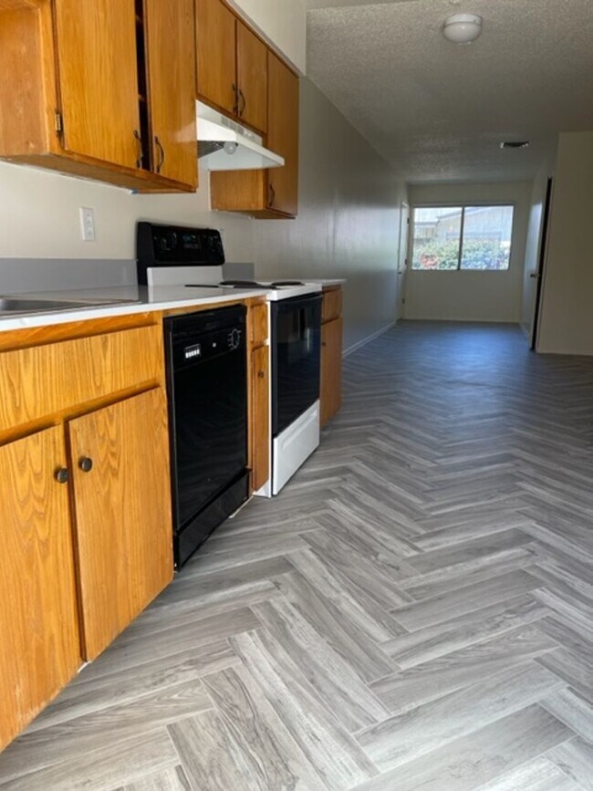 Building Photo - 8439 E Coronado Rd