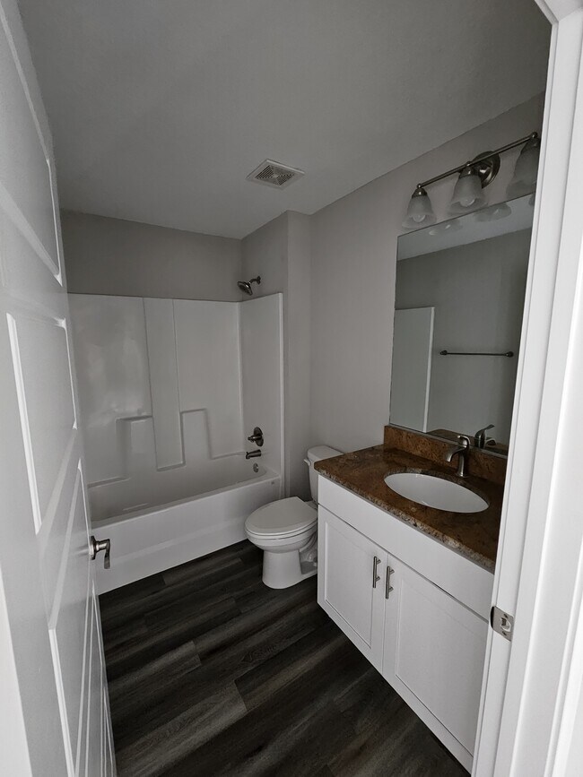 Building Photo - 56 Pine Trace Ct