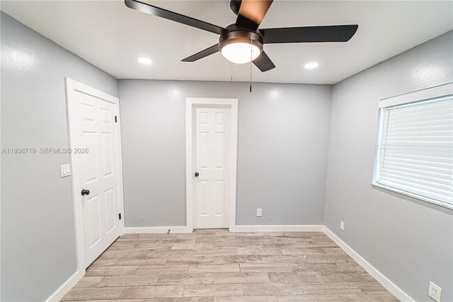 Building Photo - 8107 NW 74th Ave