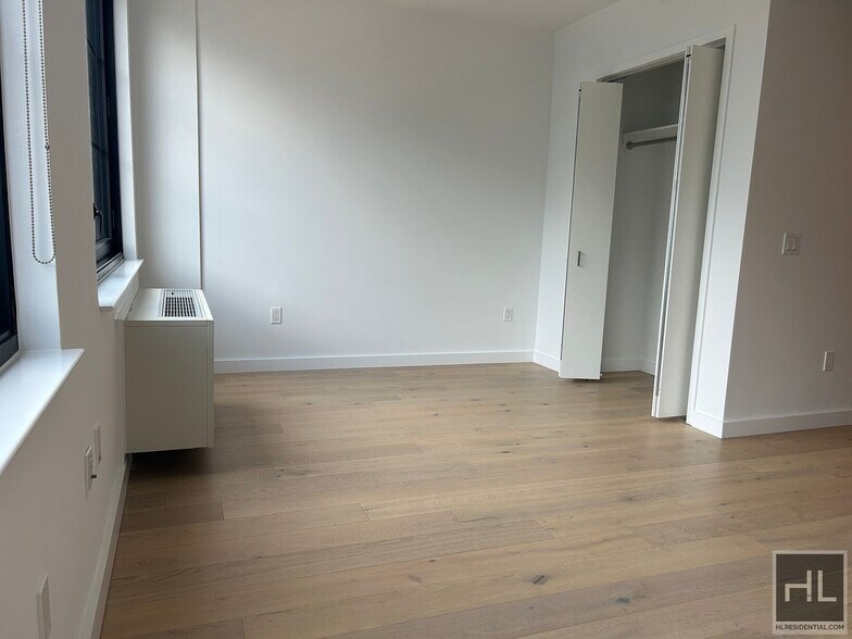 Building Photo - NORTHERN BOULEVARD