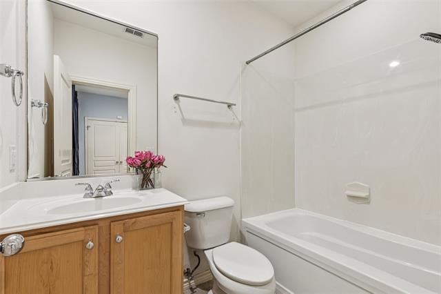 Building Photo - 4307 McKinney Ave