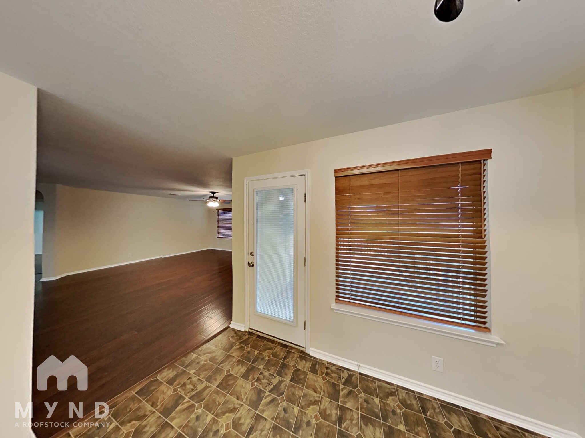 Building Photo - 8930 Wolff Vista