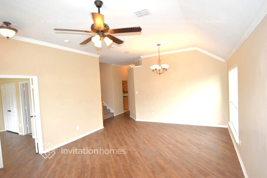 Building Photo - 113 Singletree Ln