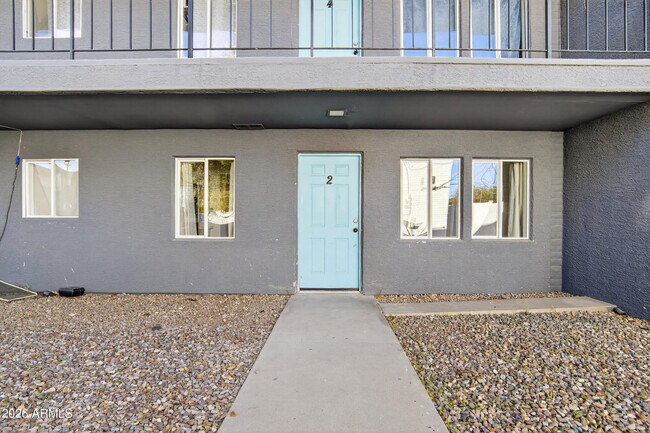 Building Photo - 2925 N 38th St