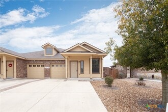 Building Photo - 514 Creekside Cir