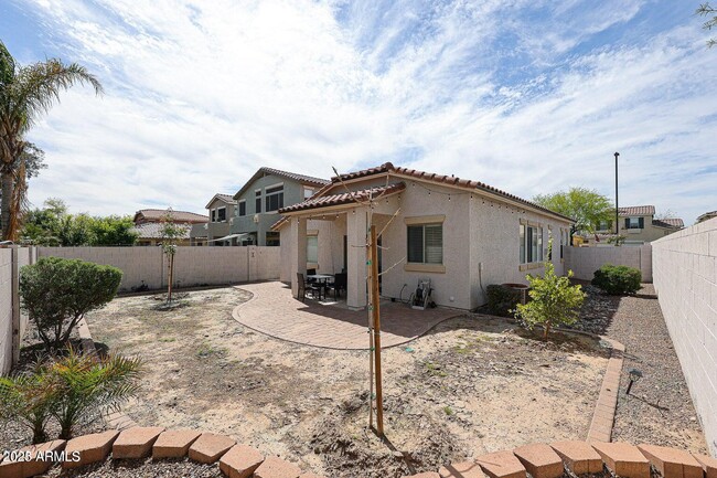 Building Photo - 4013 E Ironhorse Rd