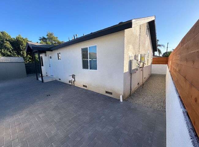 Building Photo - 10207 Bartee Ave