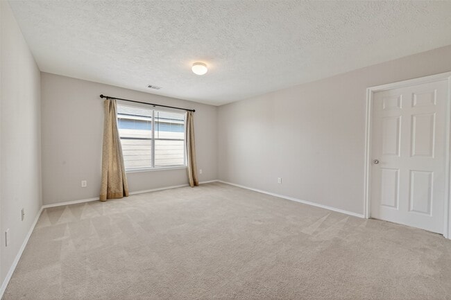 Building Photo - 20631 Tayman Oaks Dr