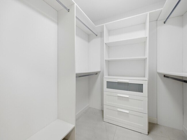 Building Photo - 5157 Floria Way