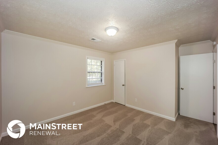 Building Photo - 380 Fleming Ct