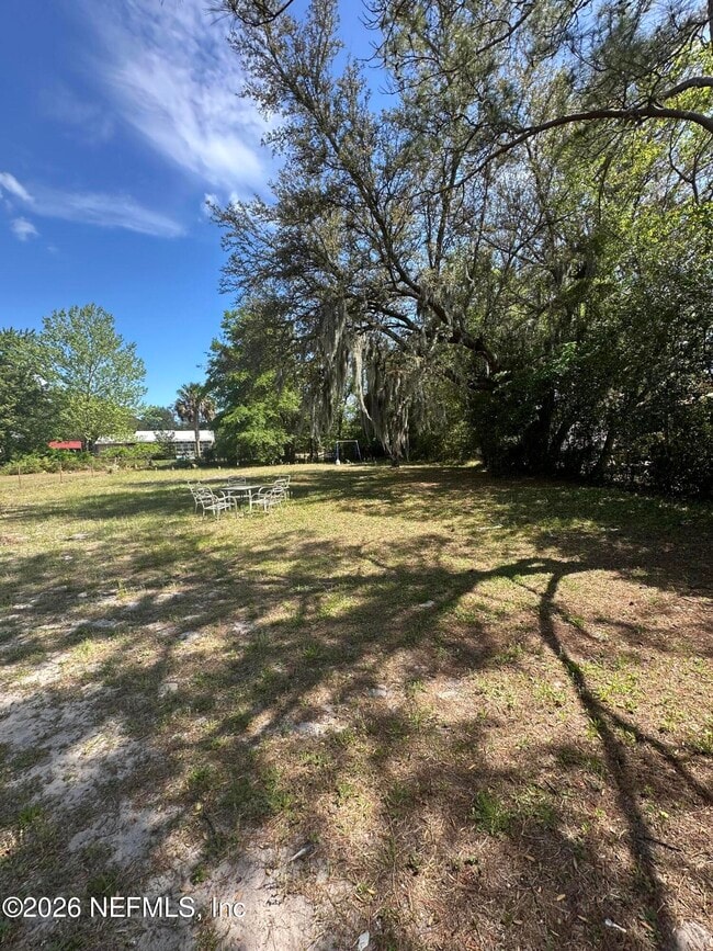 Building Photo - 342 Linden Ln