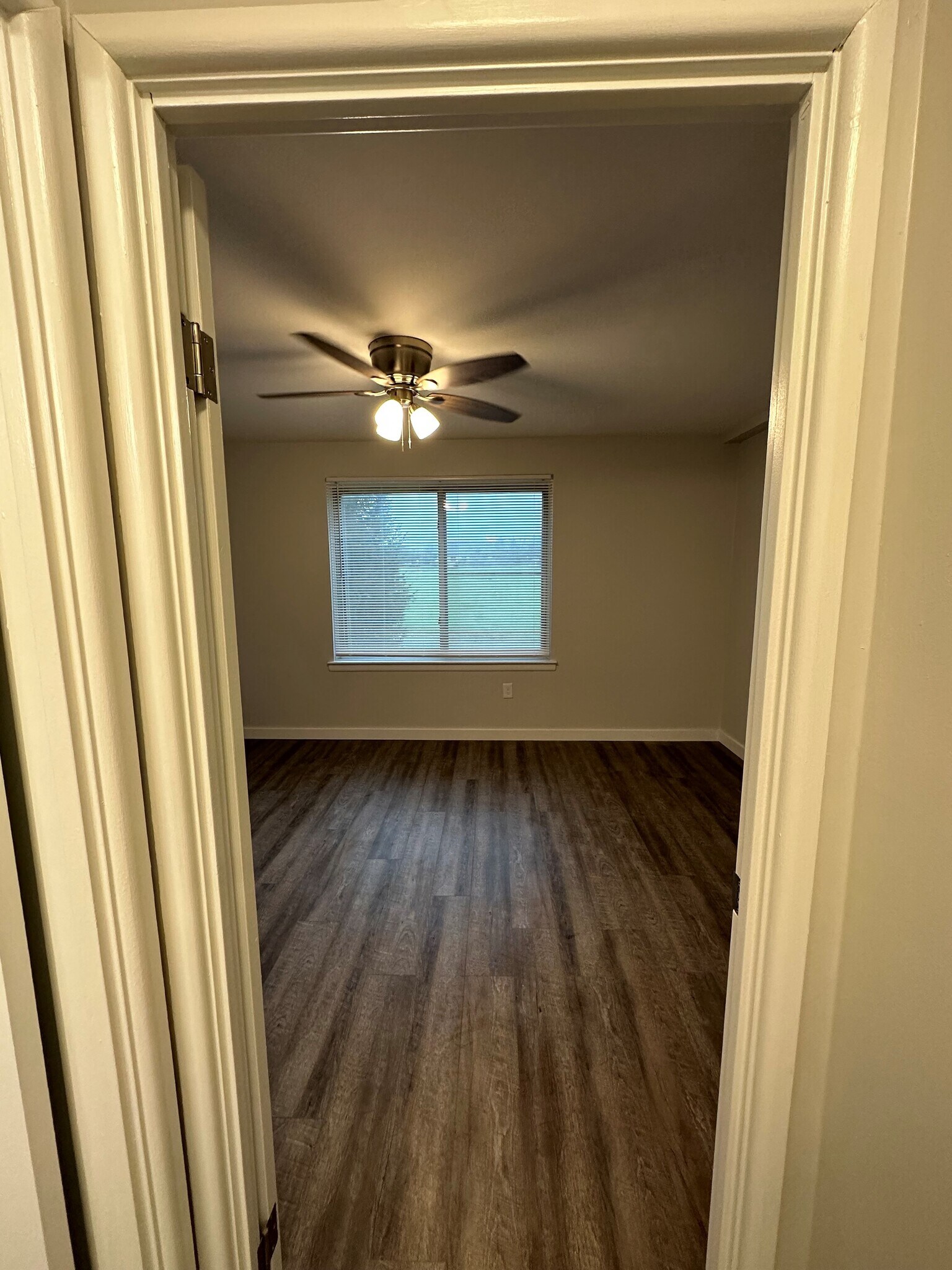 Building Photo - 32 Lancaster Est