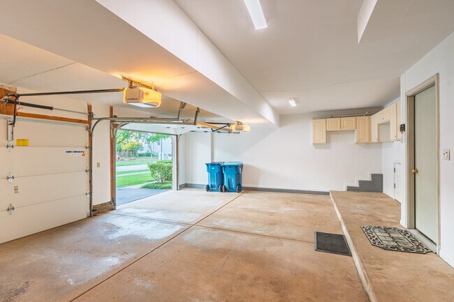 Building Photo - 2673 S Embers Ln