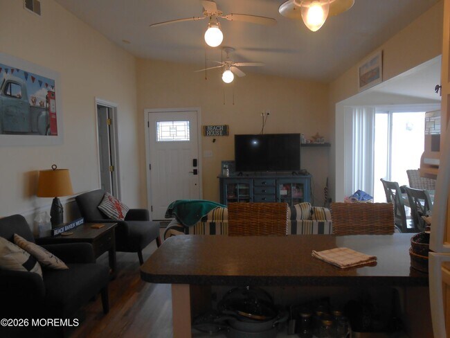 Building Photo - 59 Gregg Dr