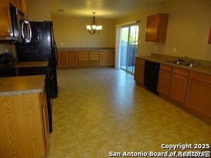 Building Photo - 153 Hinge Chase