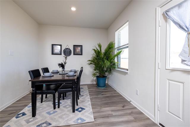 Building Photo - 1938 Madison Dr