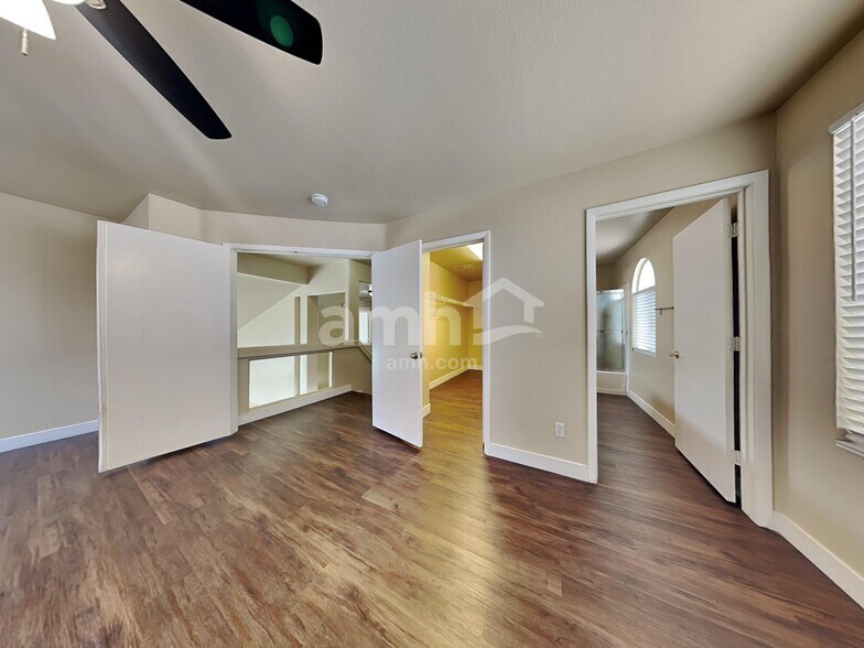 Building Photo - 9782 Silver Dusk Ct