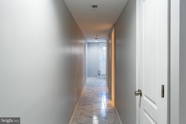 Building Photo - 34 N Paxon St