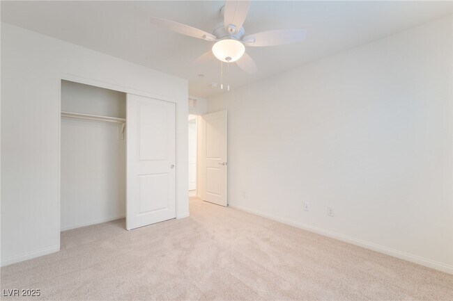Building Photo - 1027 Gentle Swan