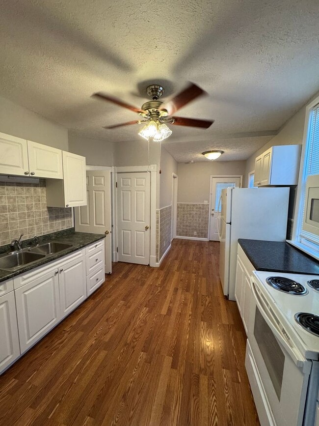 Building Photo - Fountain Square - 2 BR home