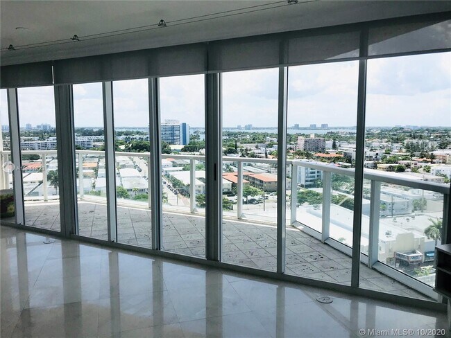 Building Photo - 7330 Ocean Terrace