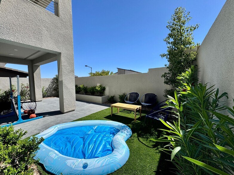 Building Photo - 11629 Gentle Birdsong Ave