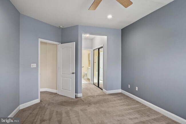 Building Photo - 2115 Ganton Green