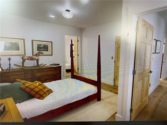 Building Photo - 911 S Main St