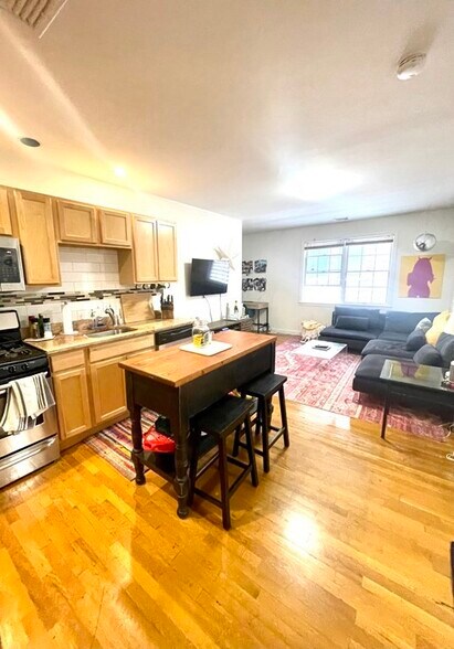 Building Photo - 393 W Broadway