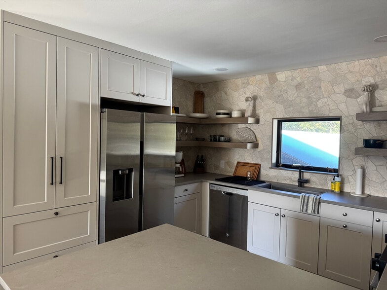 Building Photo - 1393 NY-296