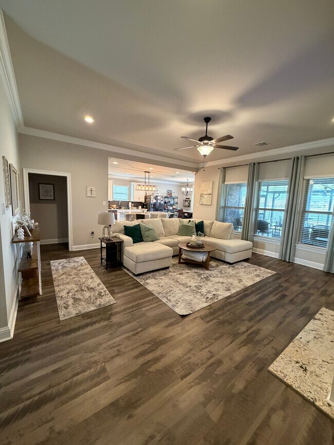 Building Photo - 3856 Sandbar Dr