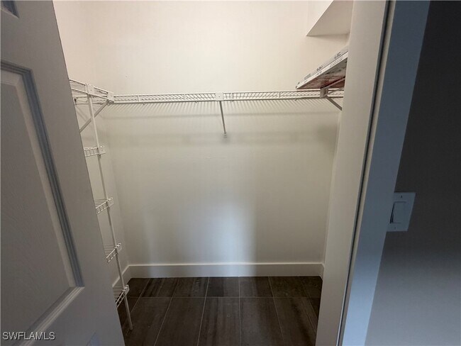 Building Photo - 5317 Summerlin Rd