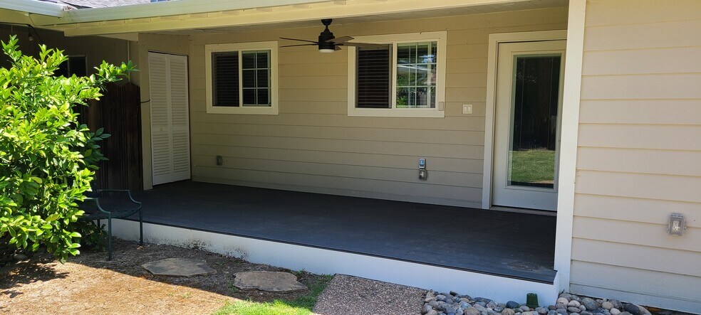 Back Door with TREX Deck & Fan - 514 Osborn Ln