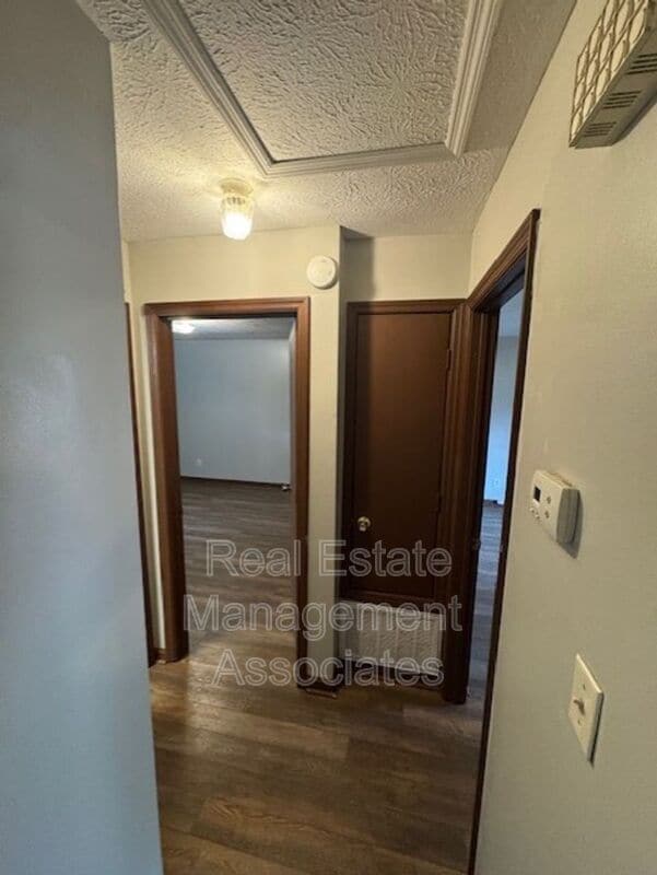 Building Photo - 295 Wood Rd