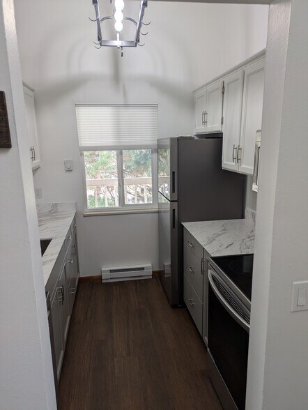 Kitchen - 4070 S Atchison Way