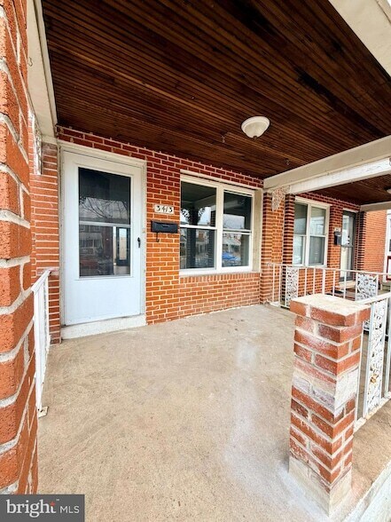 Building Photo - 3413 Wallford Dr