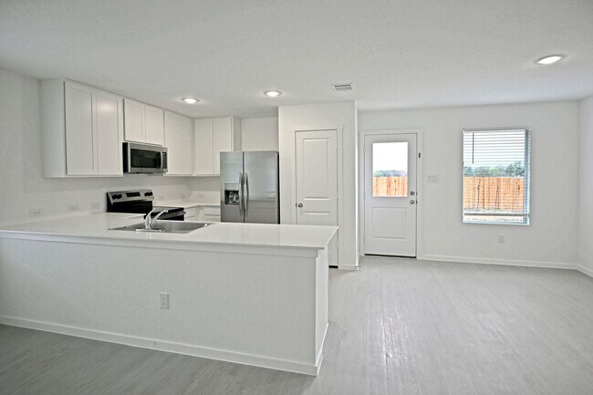 Building Photo - 3817 Low Tide