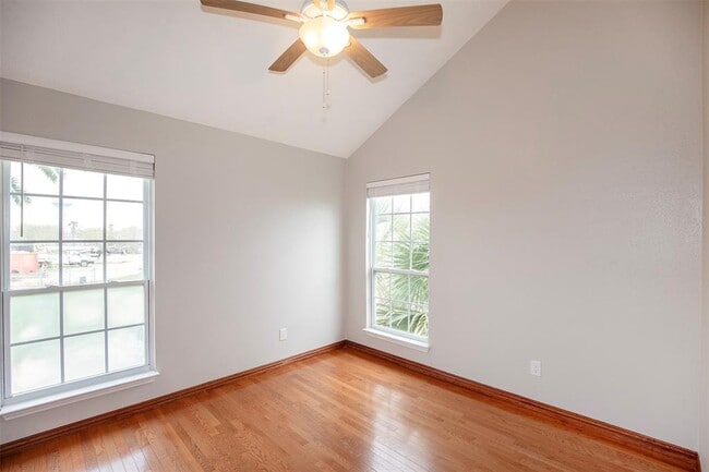 Building Photo - 2323 Rue De Lafitte St