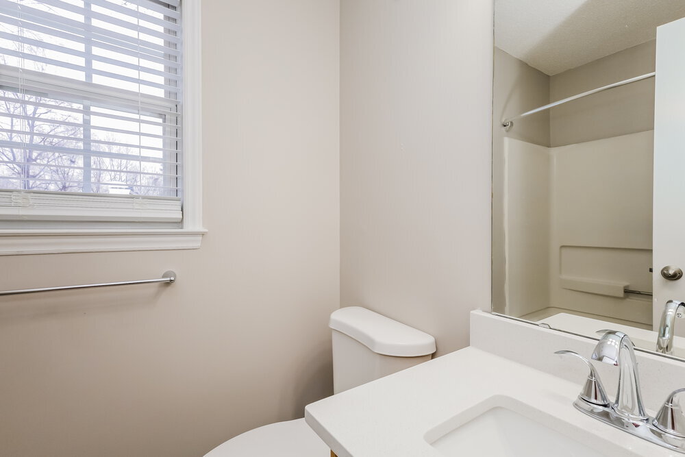 Building Photo - 124 Hocutt Dr