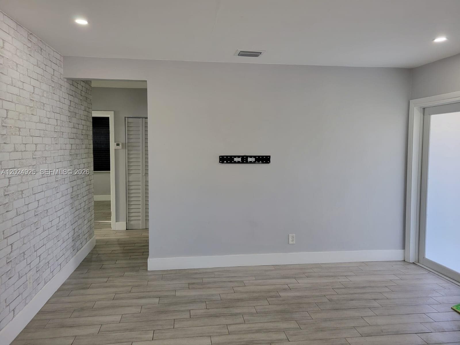 Building Photo - 6401 SW 58th Ave