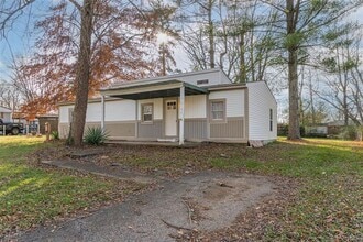 Building Photo - For Rent