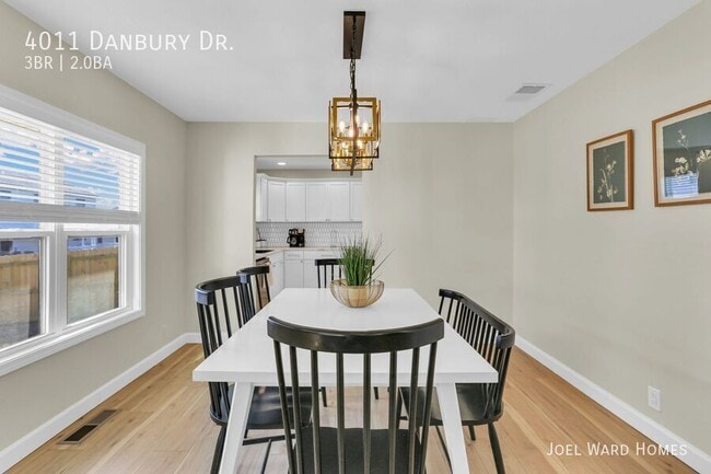 Building Photo - 4011 Danbury Dr