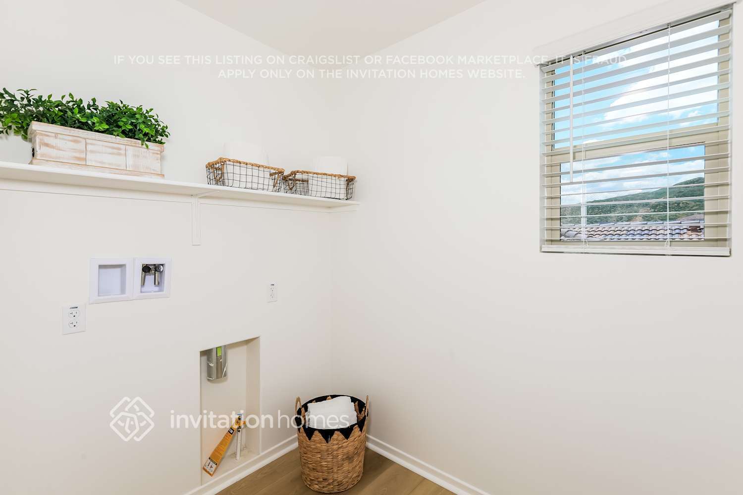 Building Photo - 27212 Sands Dr